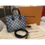 LOUIS VUITTON NAVY BLUE SPEEDY BANDOULIÈRE 25 (2)