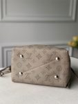 louis-vuitton-bella-mahina-leather-handbags-M57201_PM2_Front-view.png
