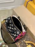 louis-vuitton-speedy-bandouliere-20-monogram-empreinte-leather-handbags-M46088_PM2_Front-view.png
