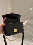 LVBAGS-1_dbe63ef2-6466-4ae3-b148-105cca9cc010.png