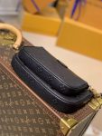 louis-vuitton-multi-pochette-accessoires-monogram-empreinte-leather-handbags-M80399_PM2_Front-view.png