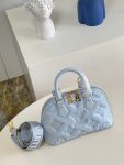 louis-vuitton-alma-bb-bubblegram-leather-handbags-M59822_PM2_Front-view.png