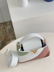louis-vuitton-capucines-mini-bag-capucines-handbags-M59864_PM2_Front-view.png