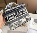 DRBAGS-1-2-1_5f4b2c2b-5ed4-4d4f-ba72-3f90a622a64c.png