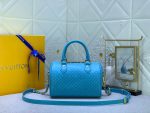 LVBAGS-1-16_63ad08e2-0750-4b0c-bb46-24b91ddefe7b.png