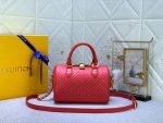LVBAGS-1-1-2_5d480053-67ae-4646-90f1-f3ebfcd5e2b0.png