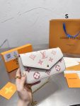 LVBAGS-1-31.png