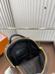 LVBAGS-1-29.png