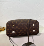 LVBAGS-1-63.png