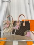 LVBAGS-1-1-31_cf014a9a-b931-4e3a-9483-5299f4044a96.png