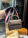 LVBAGS-1-2-16.png