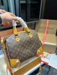 LVBAGS-1-87.png