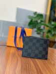 LVBAGS-1-25_9b790ed4-de8f-4eb3-bec9-897b72da9e52.png
