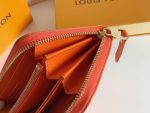 LVBAGS-1-1-46_c944fd38-4517-4124-a641-aa26b6505b6c.png