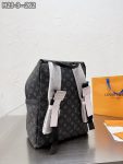 LVBAGS-1-78_e36ac85f-28f6-482a-a2d3-64e26522ab07.png