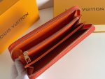 LVBAGS-1-1-46_c944fd38-4517-4124-a641-aa26b6505b6c.png