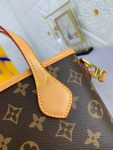 LVBAGS-1-12_91d6ba75-79ab-4155-97b8-2f39dc8966a3.png