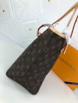 LVBAGS-1-39_4ae4b40b-5263-4c5b-9851-5f6e780c6354.png