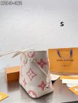 LVBAGS-3-105_2860d20f-974c-404f-afff-65526df7df6d-1.jpg
