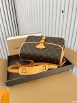 LVBAGS-1-24.png
