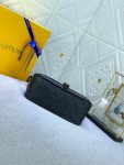 LVBAGS-1-13_9fc9e474-4e25-4499-a331-9b9994c0d083.png