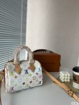 LVBAGS-1-45_6d44ac45-f3be-412d-9959-0a8deac37f29.png