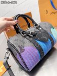 LVBAGS-1-99_a6d5c93f-e66c-42ad-909d-2ea1eaa6dbdb.png