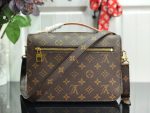 louis-vuitton-pochette-metis-monogram-handbags-M44875_PM2_Front-view.png