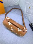 louis-vuitton-pochette-metis-bicolor-monogram-empreinte-leather-handbags-M45809_PM2_Front-view.png