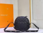 louis-vuitton-boite-chapeau-souple-mm-monogram-empreinte-leather-handbags-M45649_PM2_Front-view.png