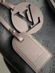 louis-vuitton-beaubourg-hobo-mm-mahina-handbags-M56073_PM2_Front-view-1.png