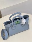 louis-vuitton-on-my-side-pm-high-end-leathers-handbags-M59432_PM2_Front-view.png