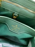 louis-vuitton-capucines-bb-bag-capucines-g01.png