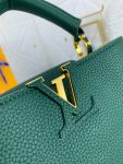 louis-vuitton-capucines-bb-bag-capucines-g01.png