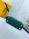 louis-vuitton-capucines-bb-bag-capucines-g01.png