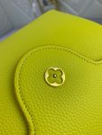 louis-vuitton-capucines-bb-capucines-cy01.png