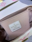 louis-vuitton-favourite-bag-01-1.jpg