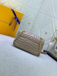 louis-vuitton-new-wave-chain-bag-tg01.jpg