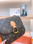 LVBAGS-1-264.png