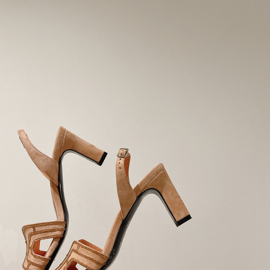 HERMES BEIGE PREMIERE SANDAL