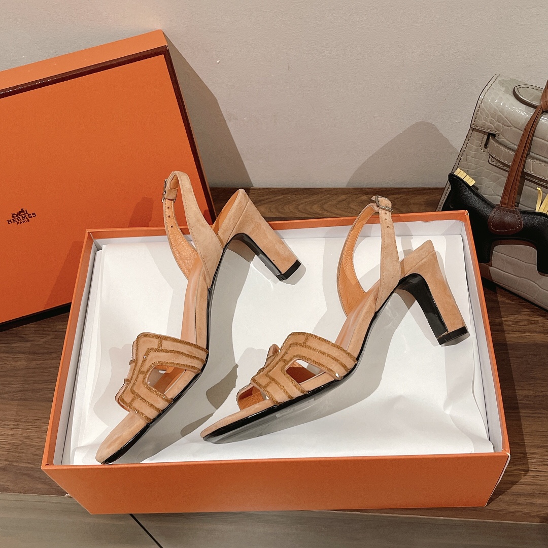HERMES BEIGE PREMIERE SANDAL