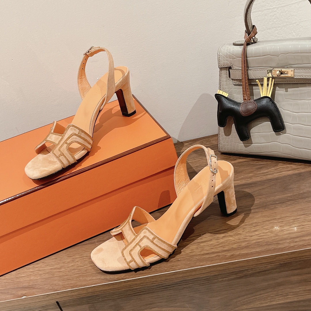 HERMES BEIGE PREMIERE SANDAL