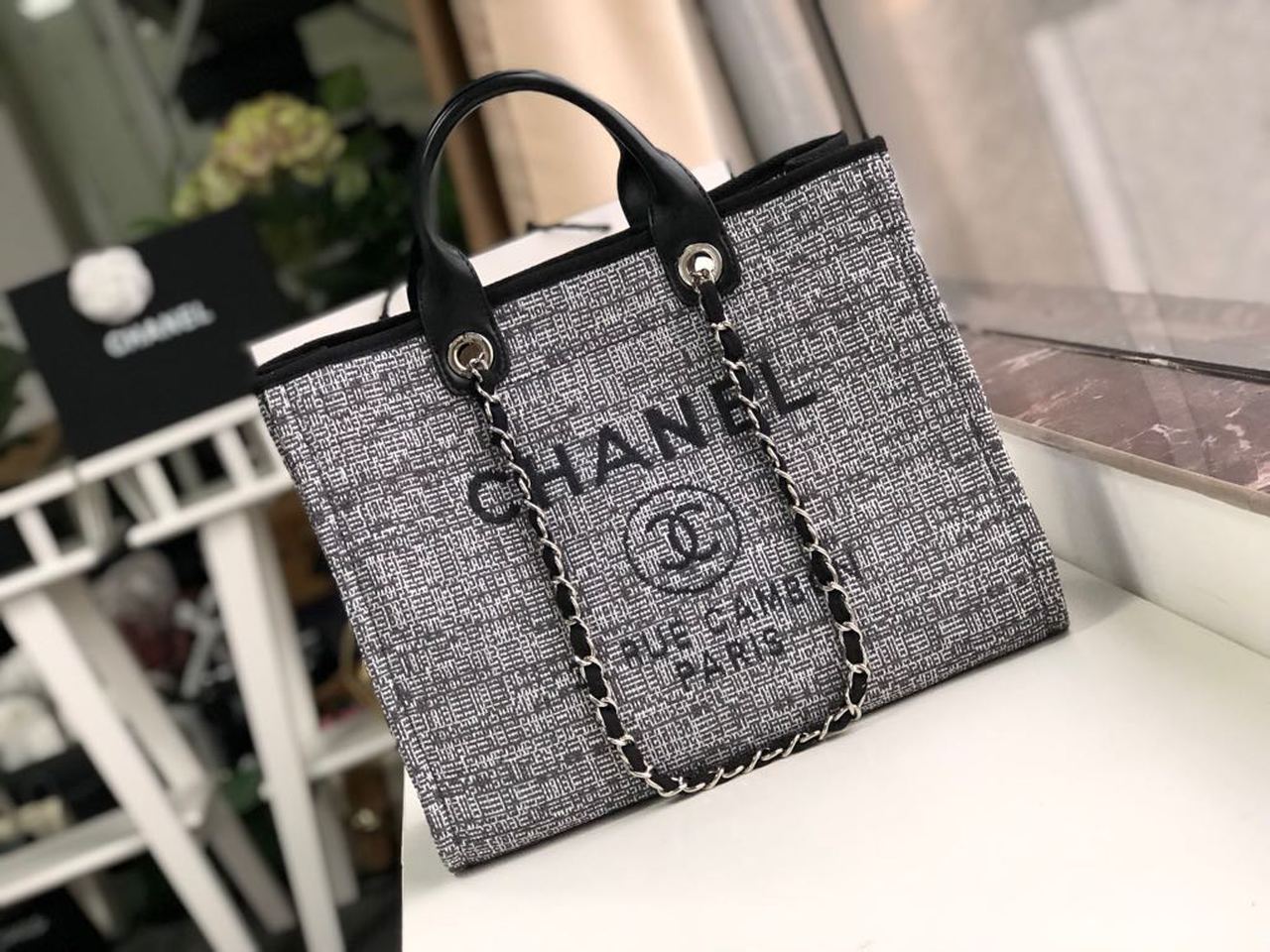 CHANEL BLACK DEAUVILLE TOTE RAFFIA CANVAS BAG