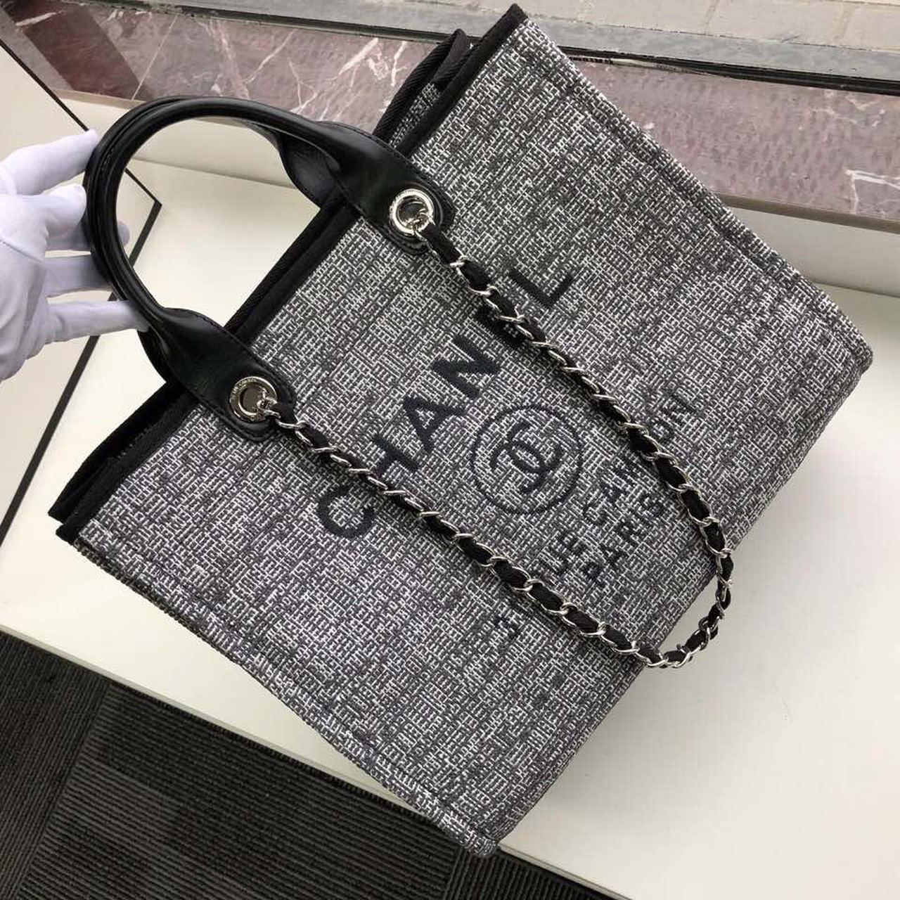 CHANEL BLACK DEAUVILLE TOTE RAFFIA CANVAS BAG