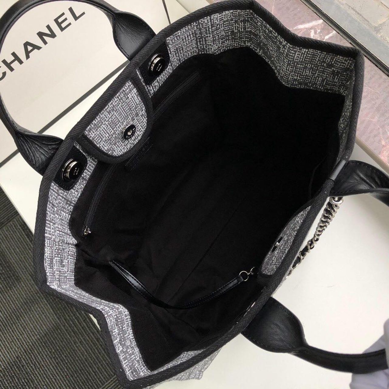 CHANEL BLACK DEAUVILLE TOTE RAFFIA CANVAS BAG