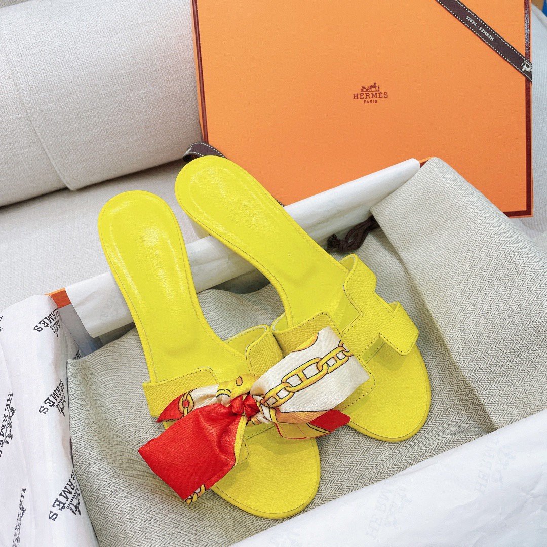HERMES TURMERIC YELLOW OASIS SANDAL