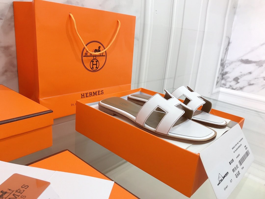 HERMES WHITE ORAN SANDAL