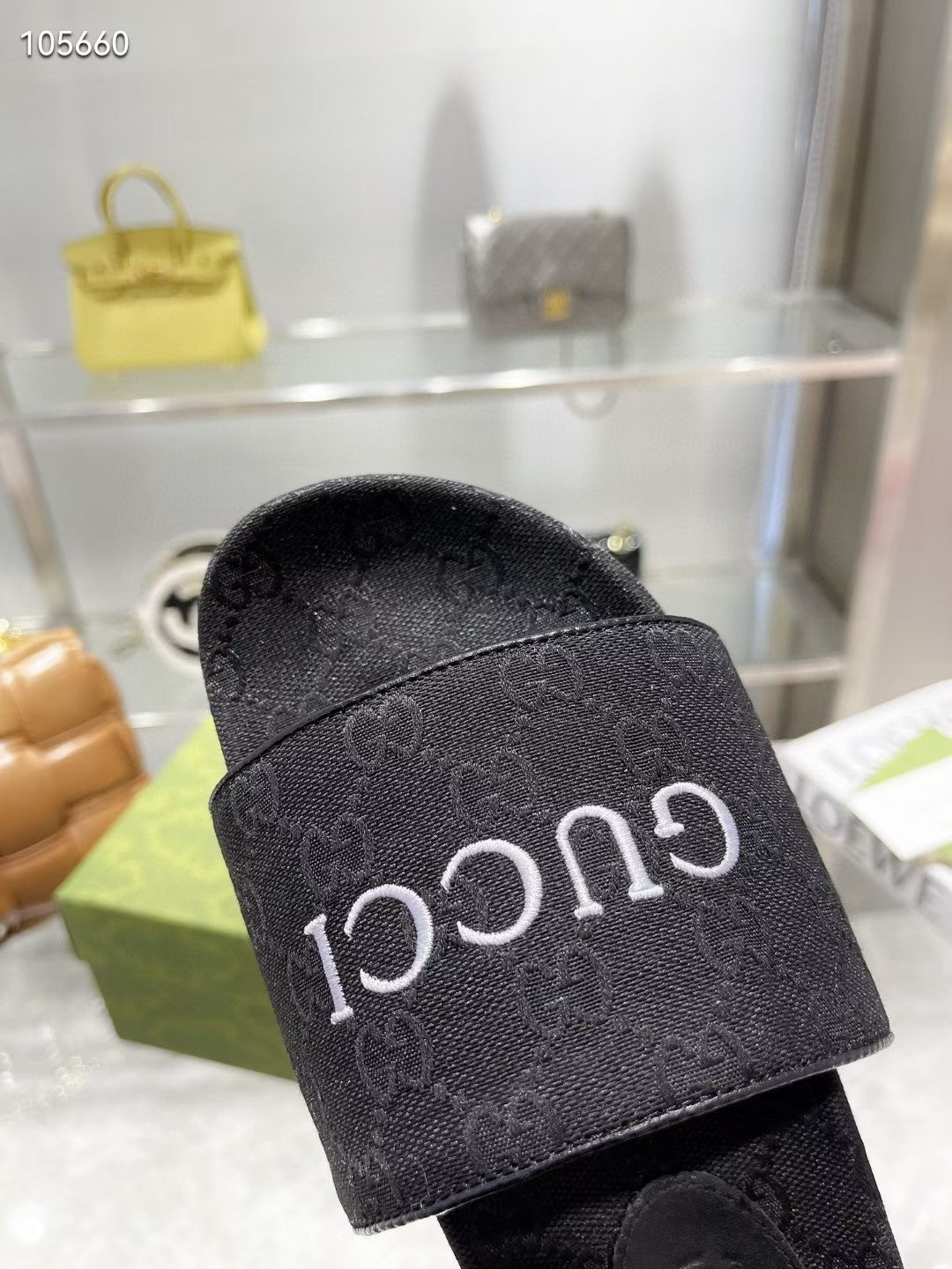 SANDAL GUCCI BLACK SANDAL WOMEN’S GG CANVAS SLIDE