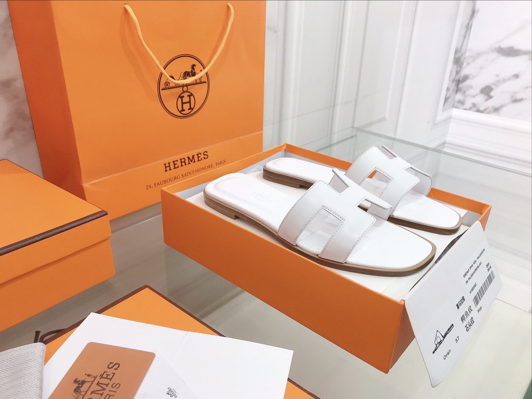 HERMES WHITE ORAN SANDAL