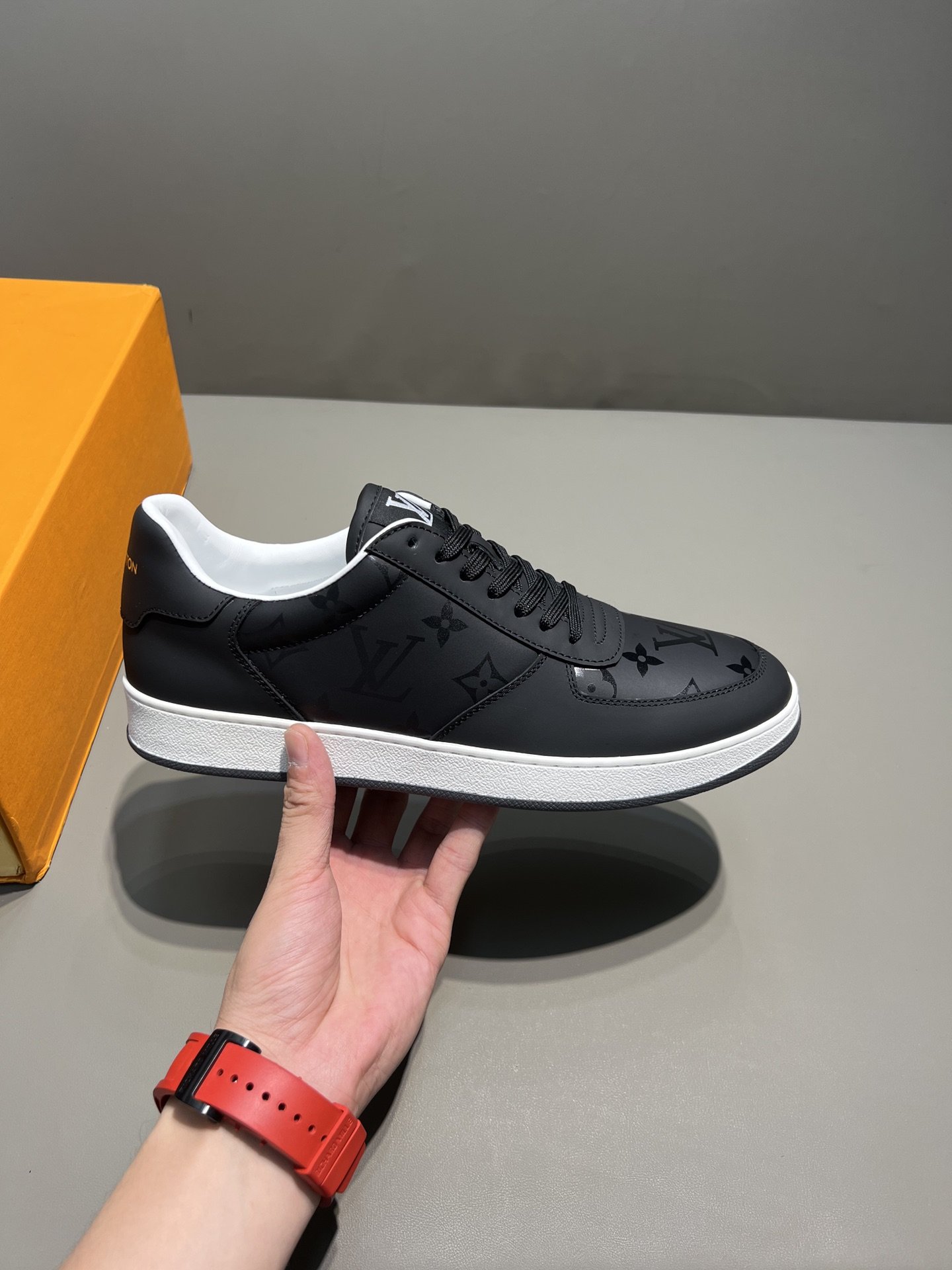 LOUIS VUITTON RIVOLI SNEAKER MONOGRAM METALLIC CANVAS BLACK